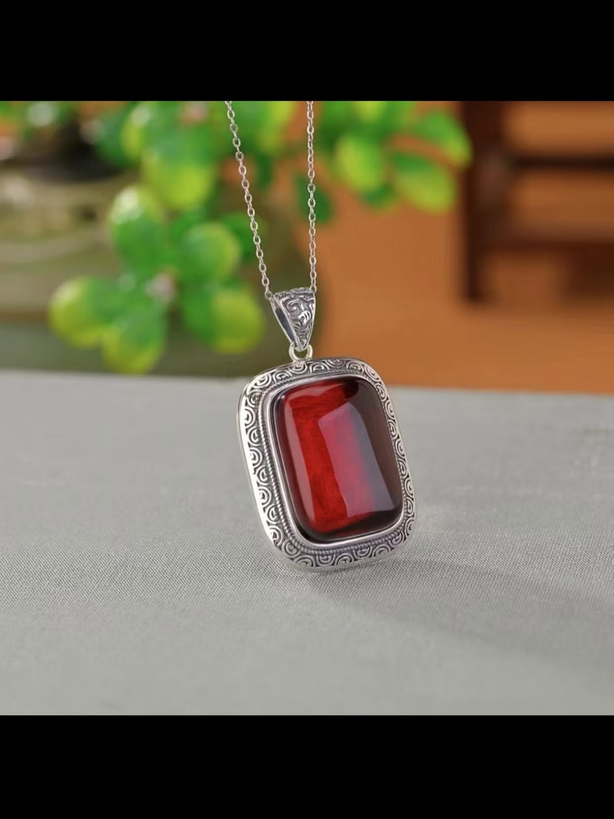 Popo square pendant