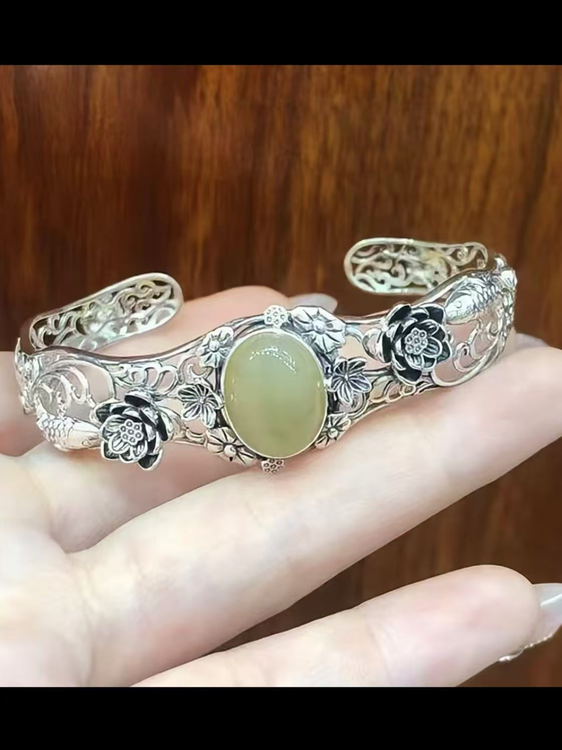 Lotus Pond Moonlight Hollow Bracelet